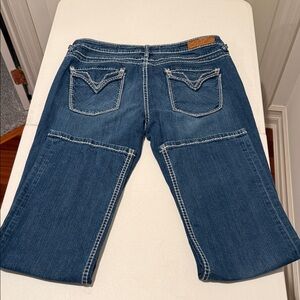 Bedazzled Embellished Back Flap Pocket Rhinestone Bling BootCut White Stitch 32